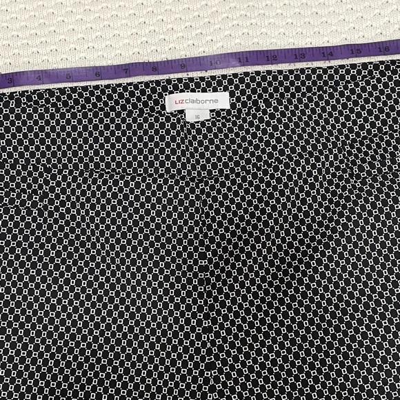 Liz Claiborne women’s white and black dress pants - Picture 7 of 7